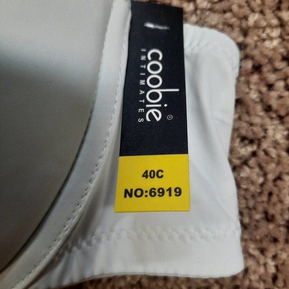 NWT Coobie 40 C Bra. Padded Underwire, removable straps. - Picture 2 of 4